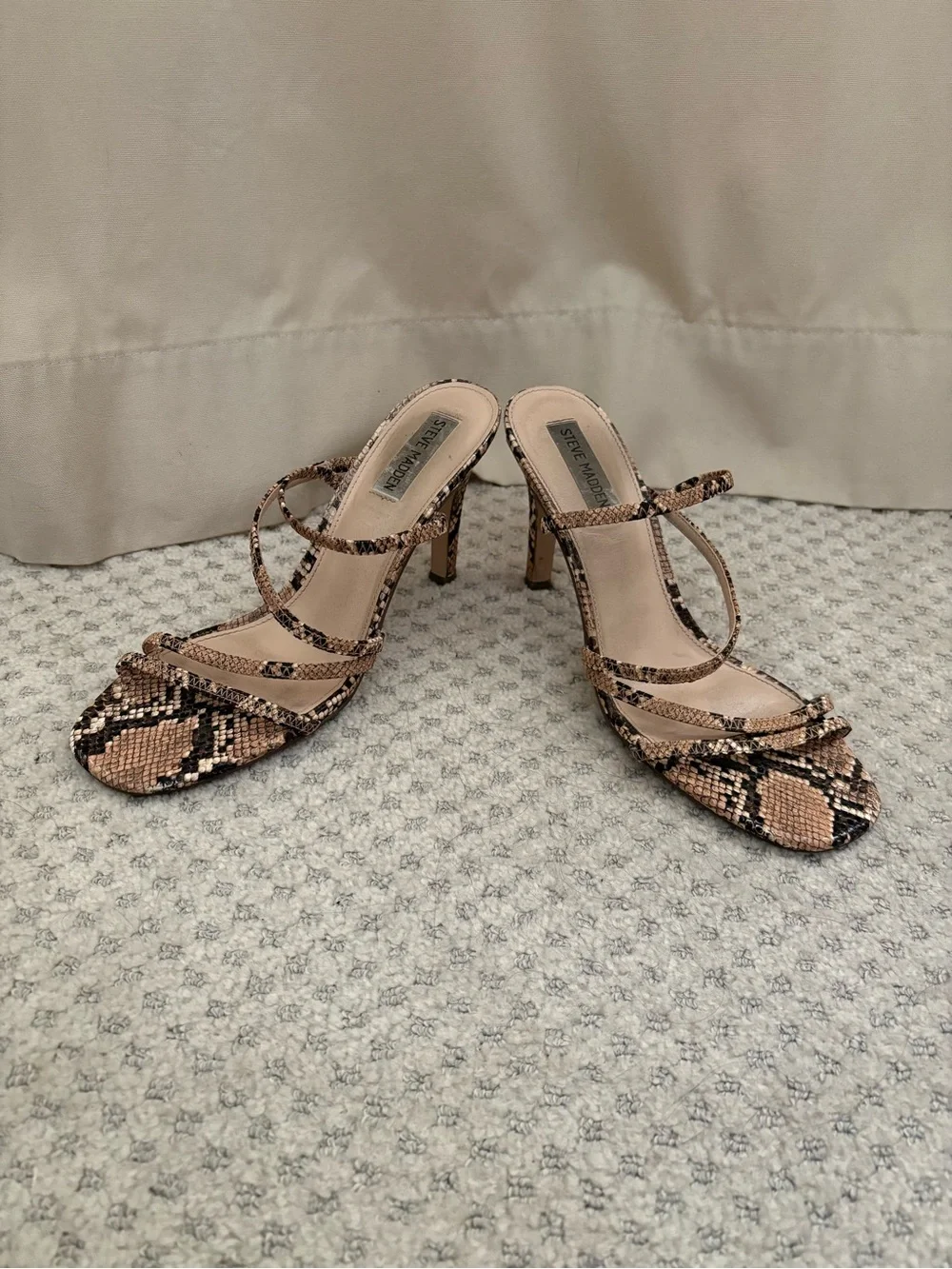 Steve Madden chic steve